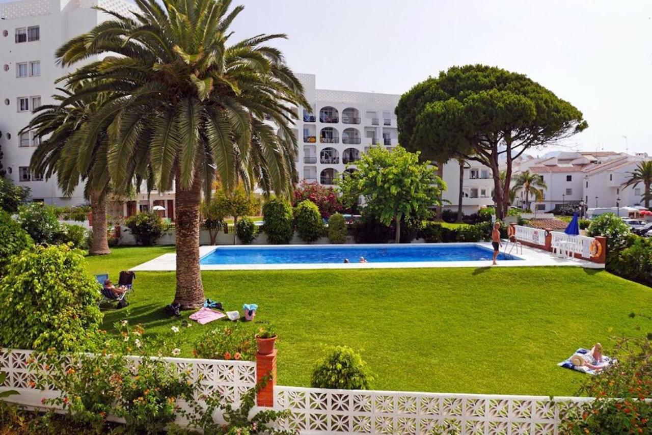 Neenies Nerja - Carabeo Luxury Apartment Экстерьер фото