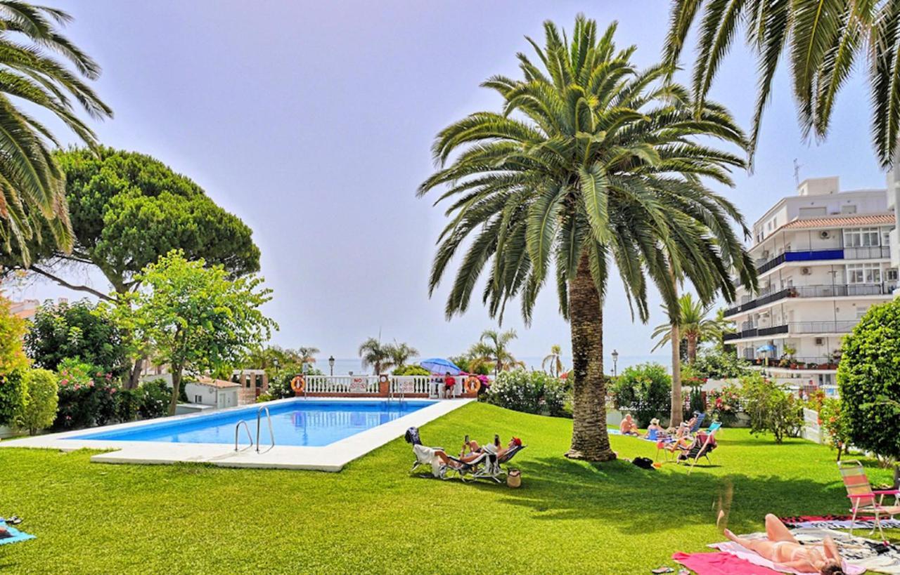 Neenies Nerja - Carabeo Luxury Apartment Экстерьер фото